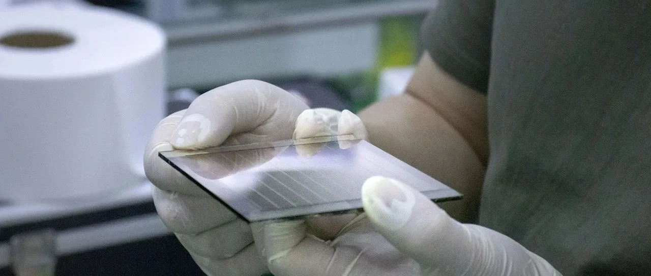 钙钛矿崛起：中国绿色能源“光”速赛道从“零跑”到“领跑”